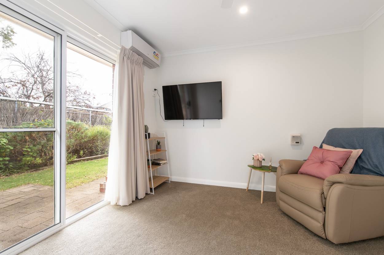 Luxury retirement unit for rent, Warradale SA retirement real estate