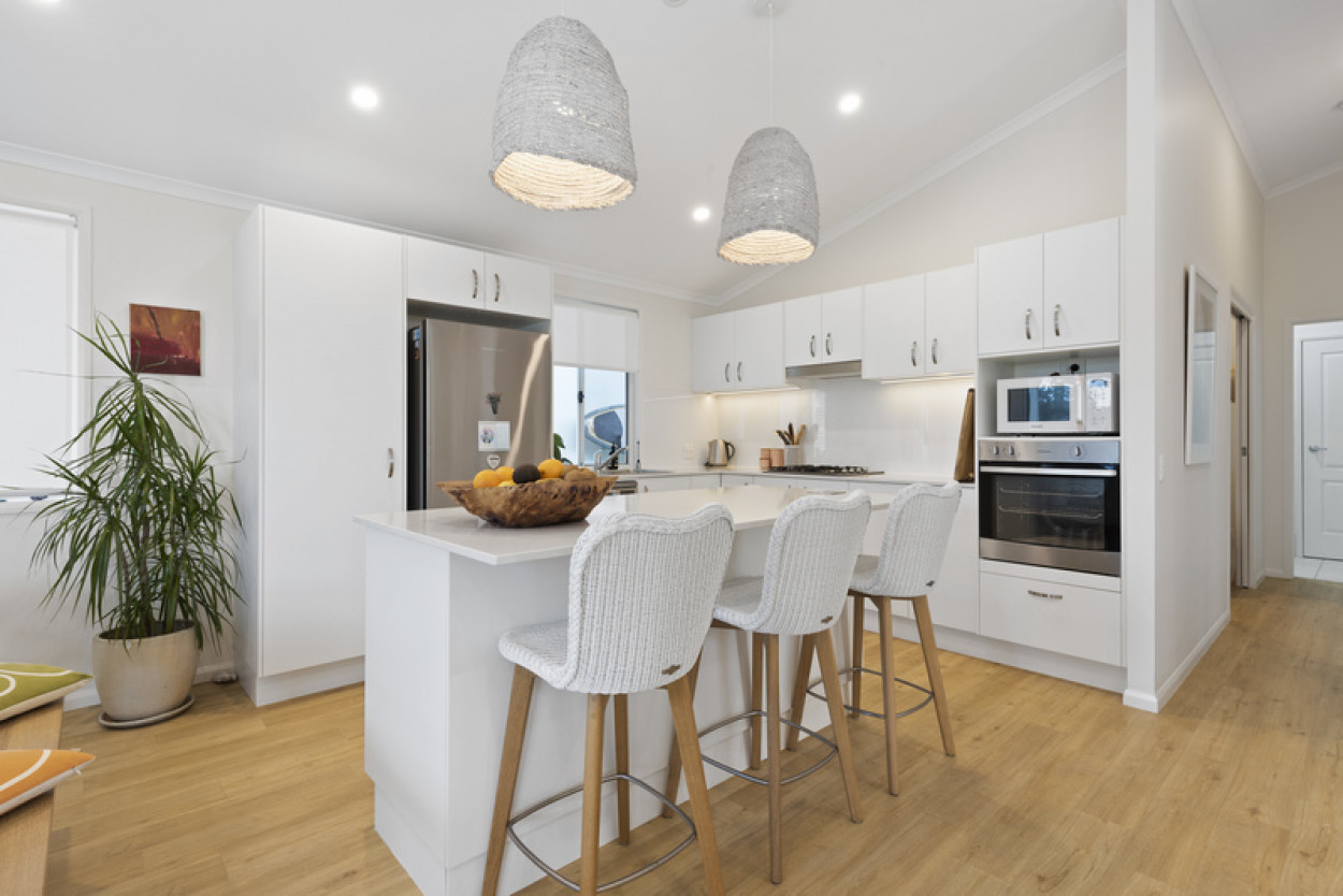 Stunning home with beautiful outlook and, Lake Conjola NSW retirement