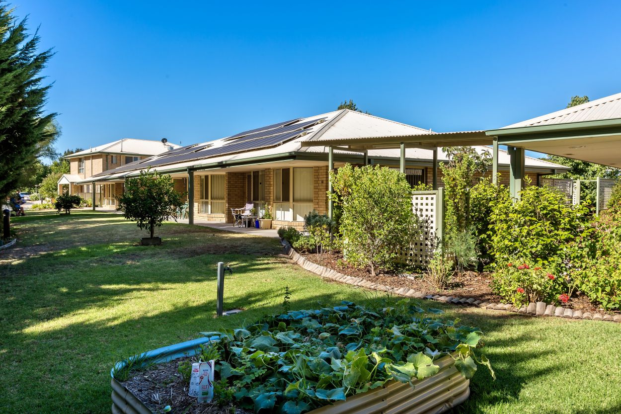 1 Bedroom Unit in Retirement Complex, North Albury NSW retirement