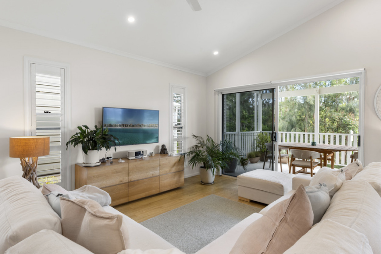 Stunning home with beautiful outlook and, Lake Conjola NSW retirement