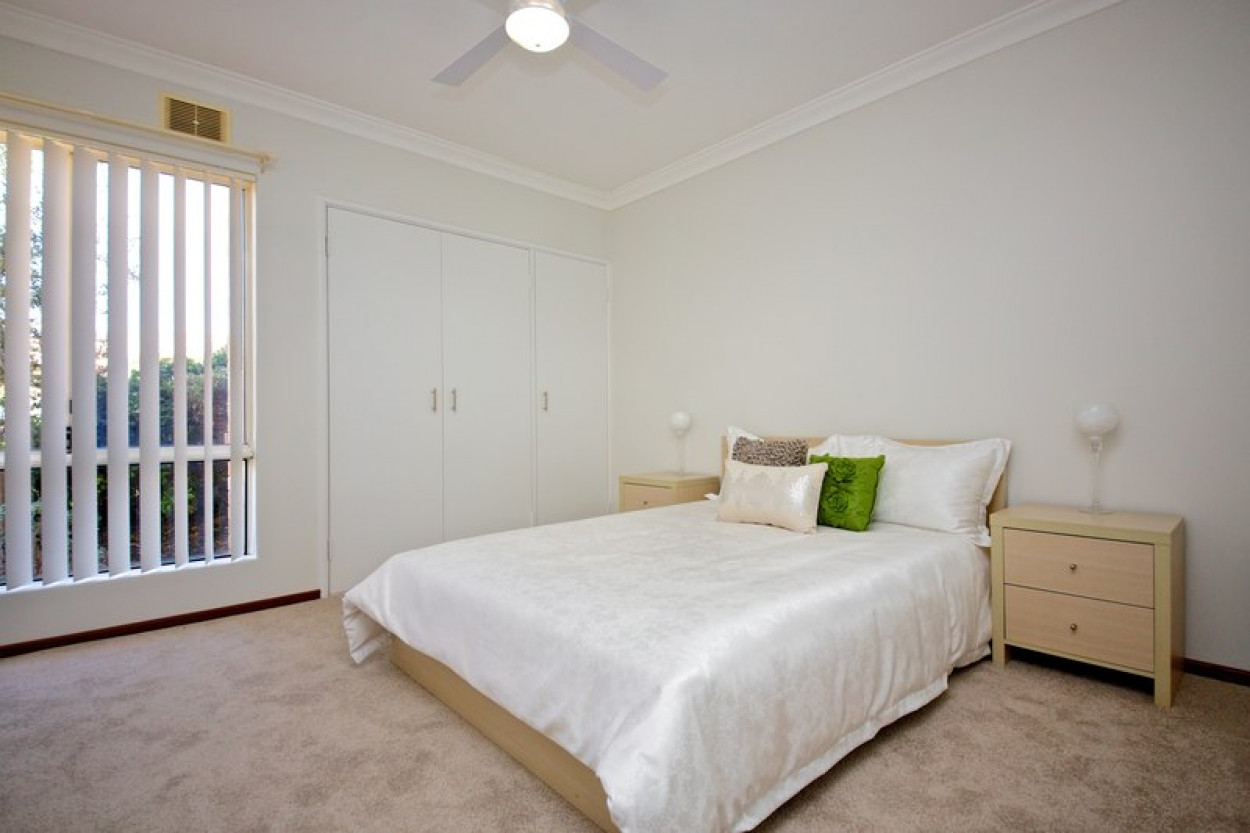 Fully renovated 2 bedroom, 1 bathroom villa., Woodvale WA retirement