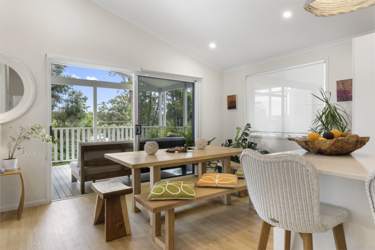 Stunning home with beautiful outlook and, Lake Conjola NSW retirement